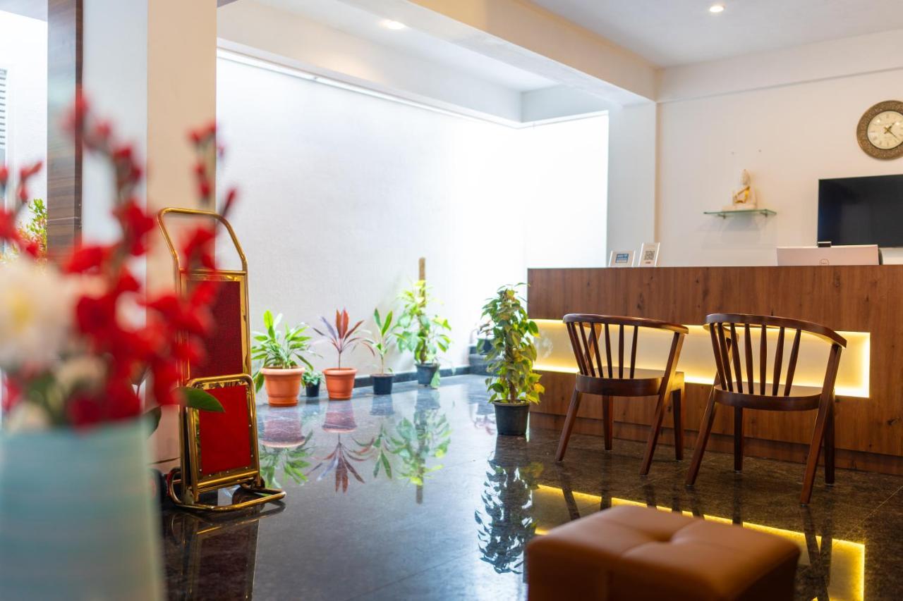 The Silver Chimes Suites Bangalore Eksteriør billede