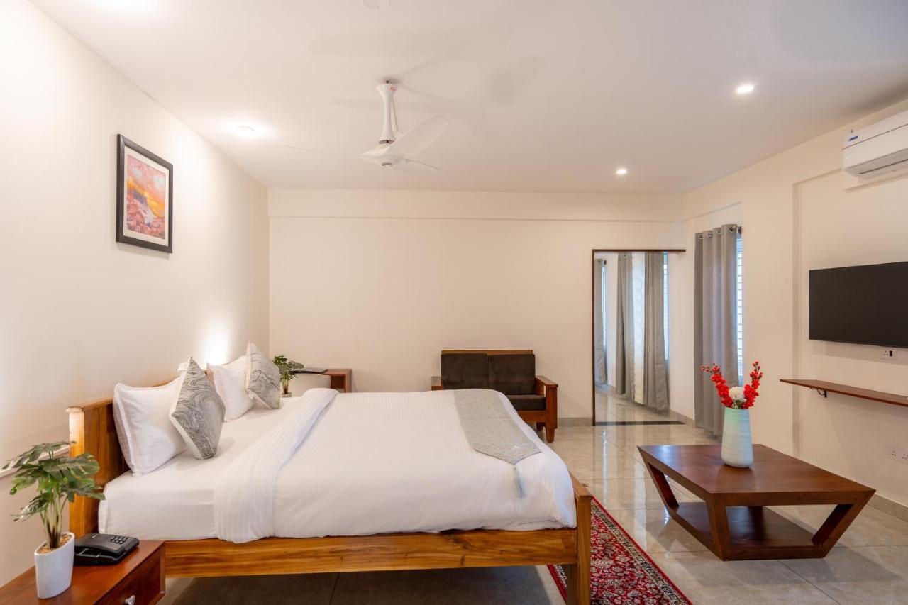 The Silver Chimes Suites Bangalore Eksteriør billede