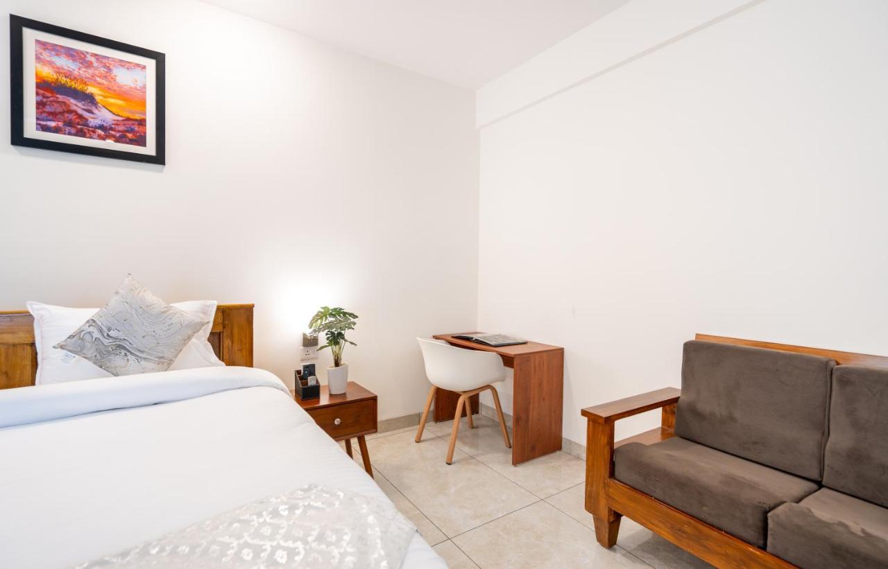 The Silver Chimes Suites Bangalore Eksteriør billede