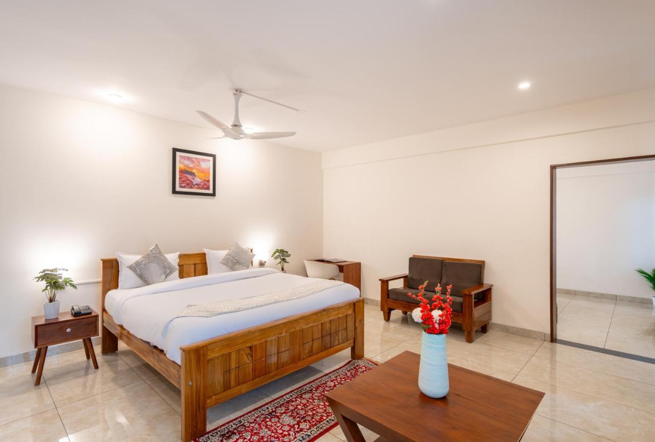 The Silver Chimes Suites Bangalore Eksteriør billede